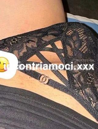 33 - Pamela Trans Salerno - 3508227230