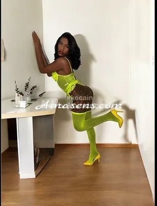 32 - Naomi Trans Pescara - 3509027773