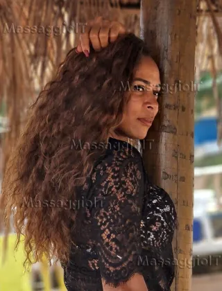 3883950119 - Luna Massaggiatrice 31 Massaggi Genova