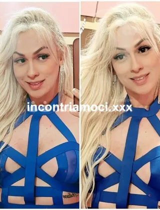 35 - Jeniffer Freitas Trans Verona - 3295591120