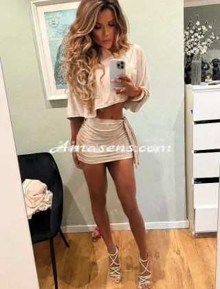 11 - Kamily Wealth Trans Trans Milano - 3711960926