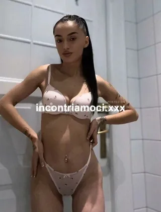 3 - Giulia Escort Roma - 3509728528