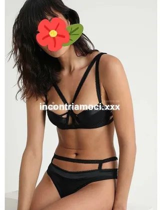 35 - Arrampante Carina Escort Rimini - 3510059725