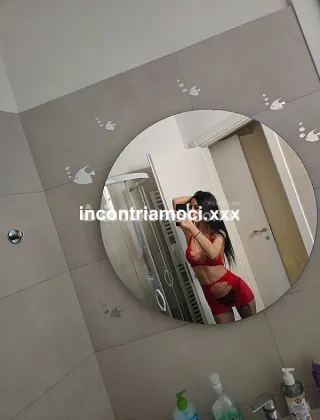 3285972820 - Ho Bisogno Di Tuo Abbraccio