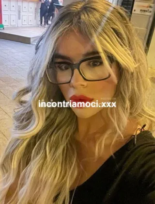 6 - Laura Trans Matera - 3508740647