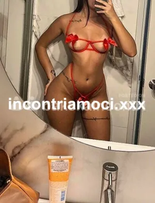 3511516479 - Laura Italiana 20 Anni Per Incontri E Massaggi
