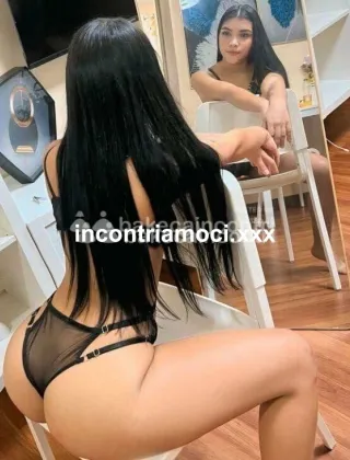 27 - A Escort Latina - 3509996909