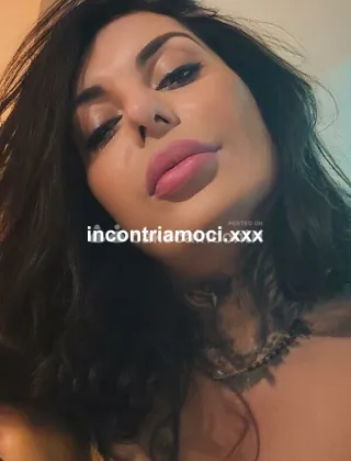 28 - Sofia Lyon Trans Latina - 3510995799