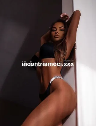 3475311471 - Prima Volta Ema Top Preliminari Da Infarto Foto