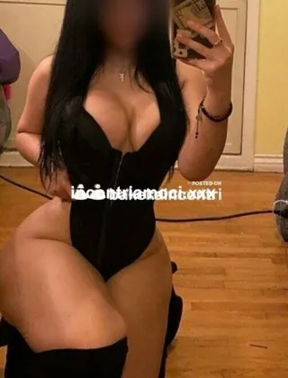11 - Adriana Escort Caserta - 3508973924