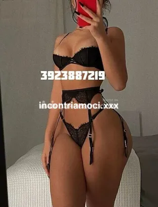 33 - Escort Salerno - 3923887219