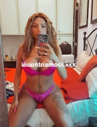 30 - Paty Araujo Trans Napoli - 3281043800