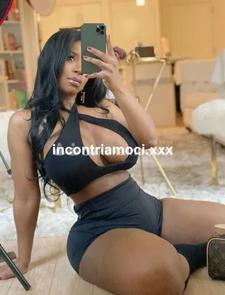 4 - New New Escort Como - 3388321413
