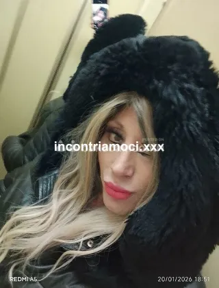 25 - Alessia Trans Bari - 3207876661