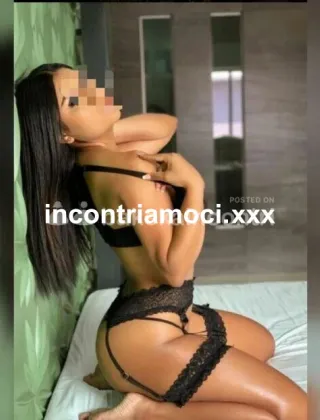 3512216106 - Catalina 32 Escort Catanzaro
