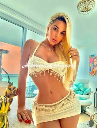 3931575334 - Nadeskaaaaa 22 Escort 🇨🇴 Colombiana Como