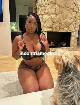 3 - New New Escort Como - 3511988974