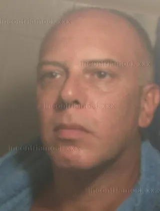 8 - Lorenzo Vichi Escort Pesaro e Urbino - 3208566068