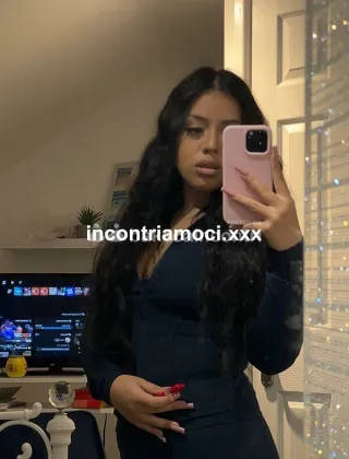 3511904468 - Lili ? 22 Milf 🇪🇨 Ecuatoriana Roma