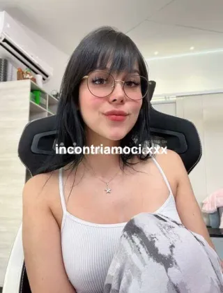 2 - Catanzaro Escort Trieste - 3773173683