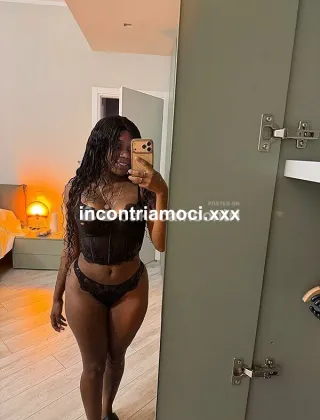 12 - Stefy Escort La spezia - 3930910071