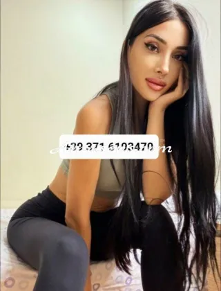 3 - Giullly Escort Piacenza - 3716193470