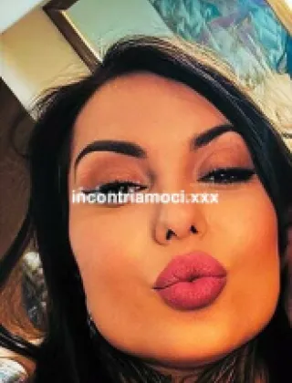 4 - Sofia Lyon Trans Latina - 3510995799