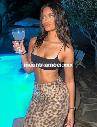 25 - Laqueen Escort Milano - 3342538725