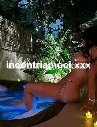 3508921755 - Latina Focosa Con Un Gran Culo E Grandi Tette