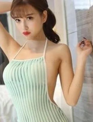 3292222439 - E Arrivata Una Nuova Ragazza Bellissima E Sexy,