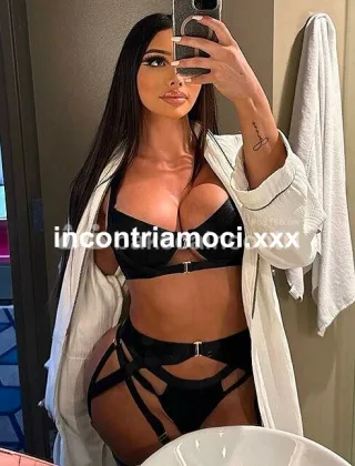 36 - Alessia Escort Napoli - 3520983019