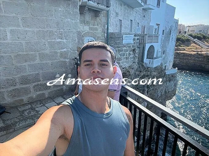 Massimo Latino Hot