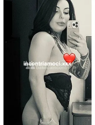 26 - Sofia Lyon Trans Latina - 3510995799