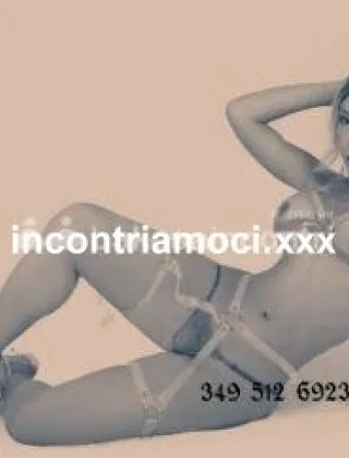 24 - Hillary Trans Roma - 3495126923