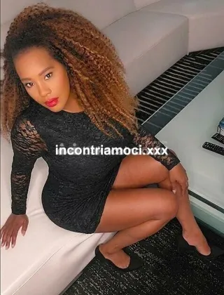 2 - Laura Escort Vibo Valentia - 3509551194