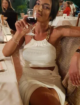 3935252671 - Accompagnatrice Elegante E Riservata