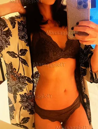 17 - Veronica Massaggi Escort Roma - 3758427639