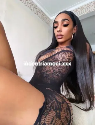 33 - Pamela Trans Taranto - 3508964833