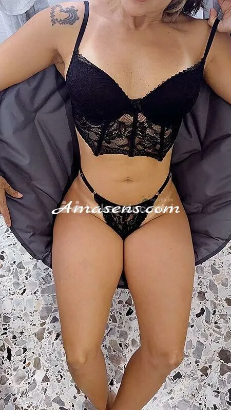 Mia