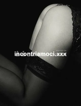 12 - . Escort Lucca - 3884886748
