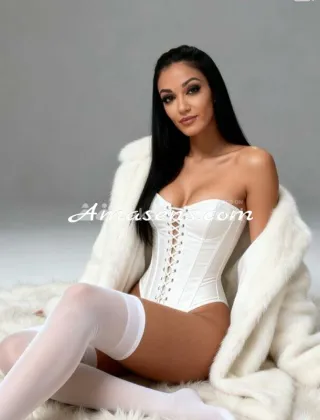 11 - Kim Escort Milano - 3921493333