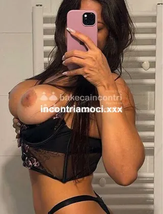 19 - Dania Escort Bari - 3508338225