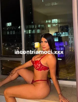 3508373835 - Fernanda 28 Escort Venezia