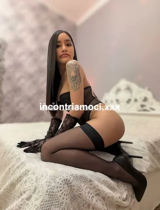 12 - Akita Ladyboy Trans Modena - 3278342267