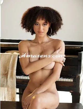2 - Paola Escort Pesaro e Urbino - 3715636485