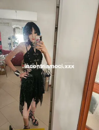 3757918718 - Vera Italiana Se Ami Coccole Baci Umidi E Sei Un