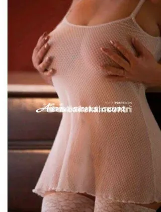 11 - Lori Escort Genova - 3715645046