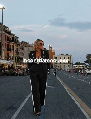 17 - La Signora Mengoni Escort Massa-Carrara - 3313703328