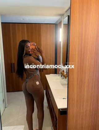 6 - Sexy Mulata Trans Roma - 3928630669
