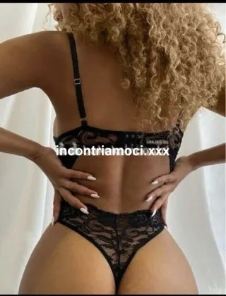 11 - Mari Escort Caserta - 3509328346